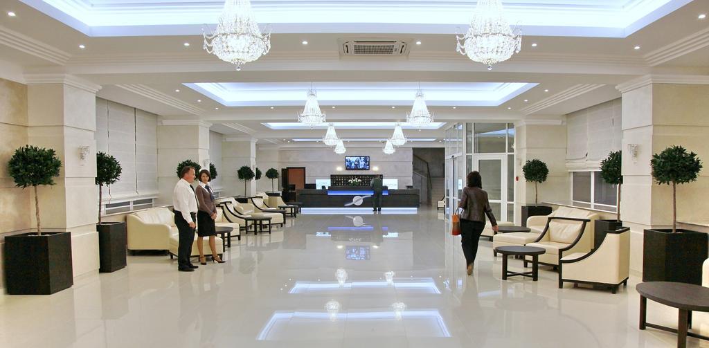 Intourist Hotel ブレスト エクステリア 写真